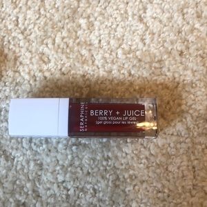 Seraphine Botanicals Lip Gel